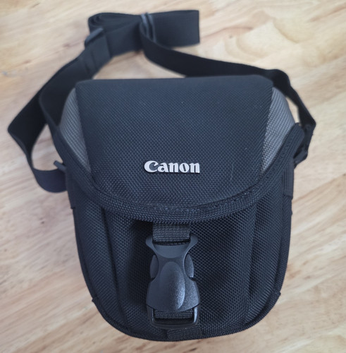 Canon powershot deluxe soft - canon,