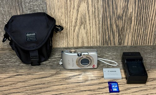 Canon powershot sd890 - canon,